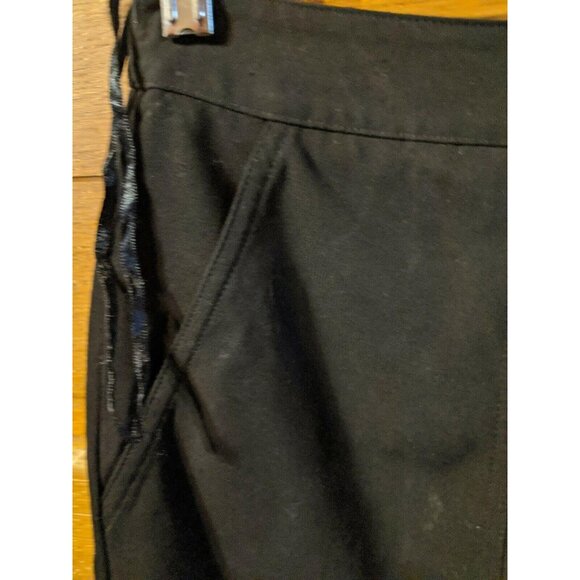 Jones & Co Stretch Black Straight Skirt Size 4 Pockets Womens - Picture 2 of 9